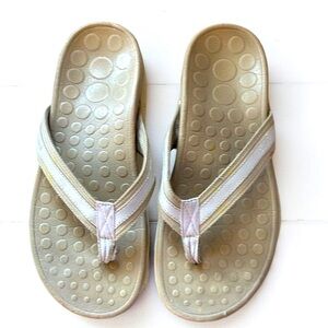 Vionic Orthaheel Flip Flops Women's Comfort Sandals Size 9